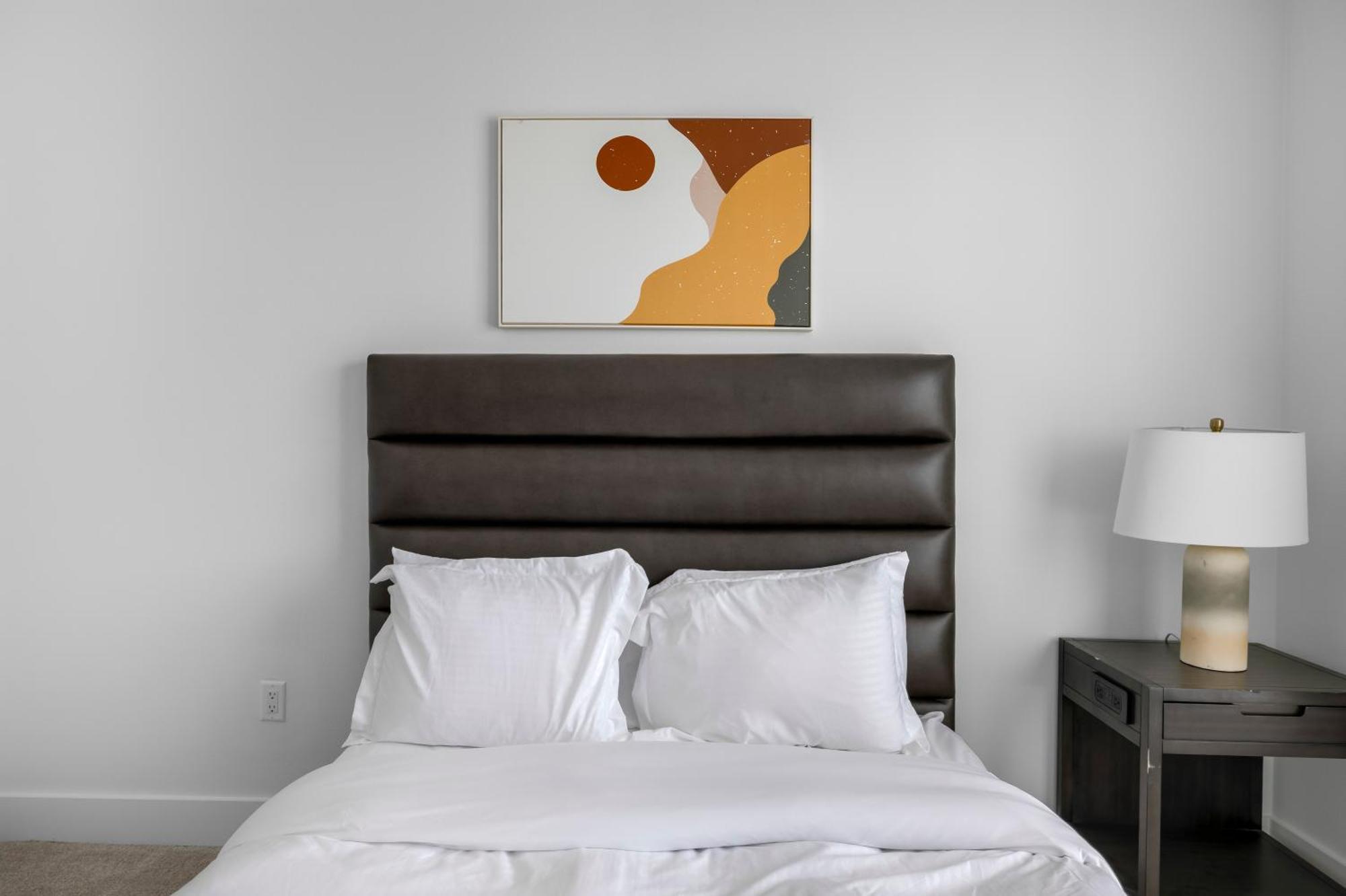 Railyard Apartments By Barsala Denton Habitación foto